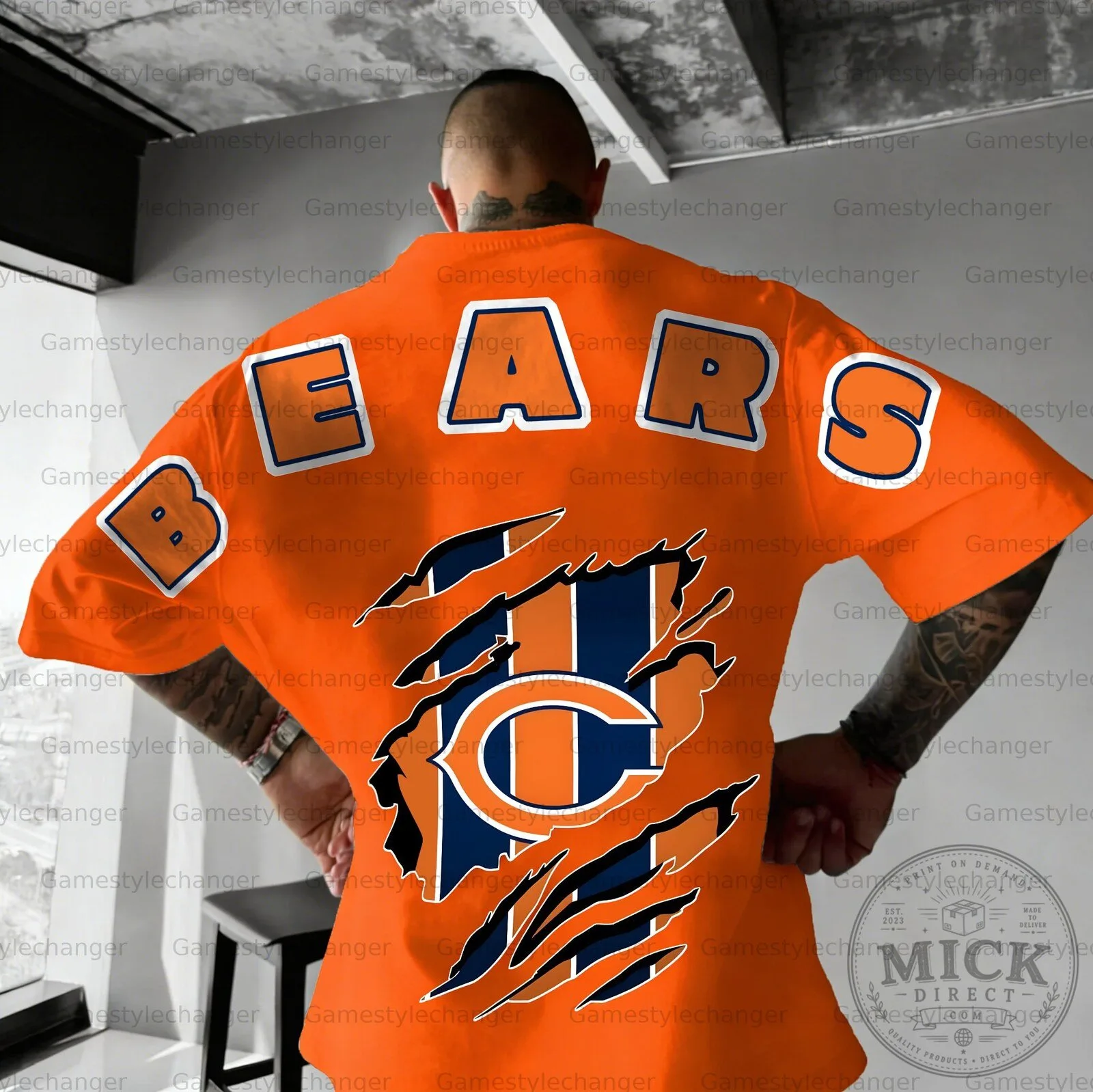 Chicago Bears NFL Football Team Ripped Logo Orange T-Shirt